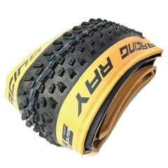 Schwalbe Racing Ray Folding Tyre 29x2.35 Evolution SnakeSkin Addix SpeedGrip Tubeless Easy Black Beige - ETRTO 60-622